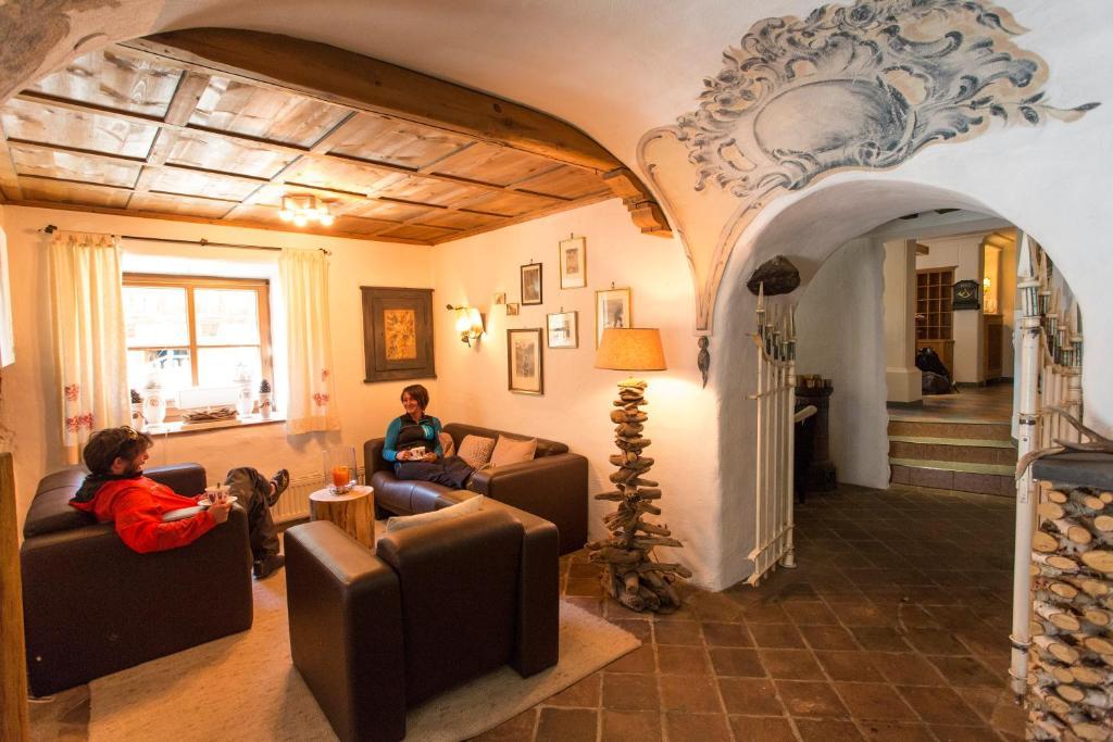 Bei Max - Garni Kirchenwirt Pensjonat St. Leonhard im Pitztal